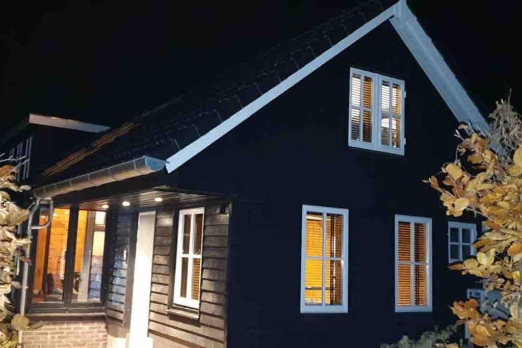 Uniek Houten Huis Nabij Bos En Plassen Hollandsche Rading المظهر الخارجي الصورة