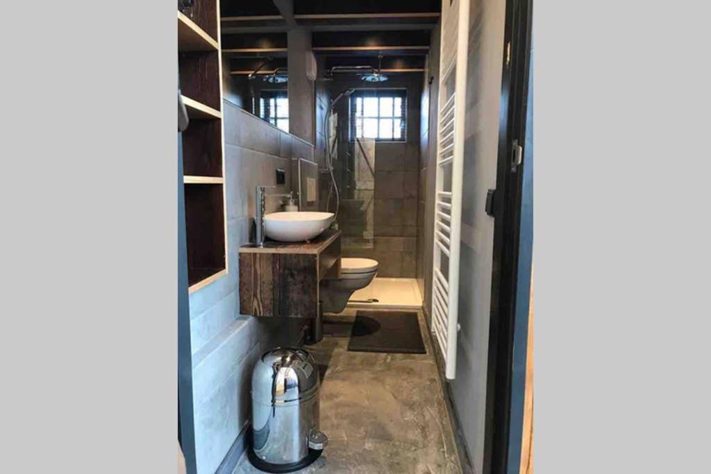 Uniek Houten Huis Nabij Bos En Plassen Hollandsche Rading المظهر الخارجي الصورة